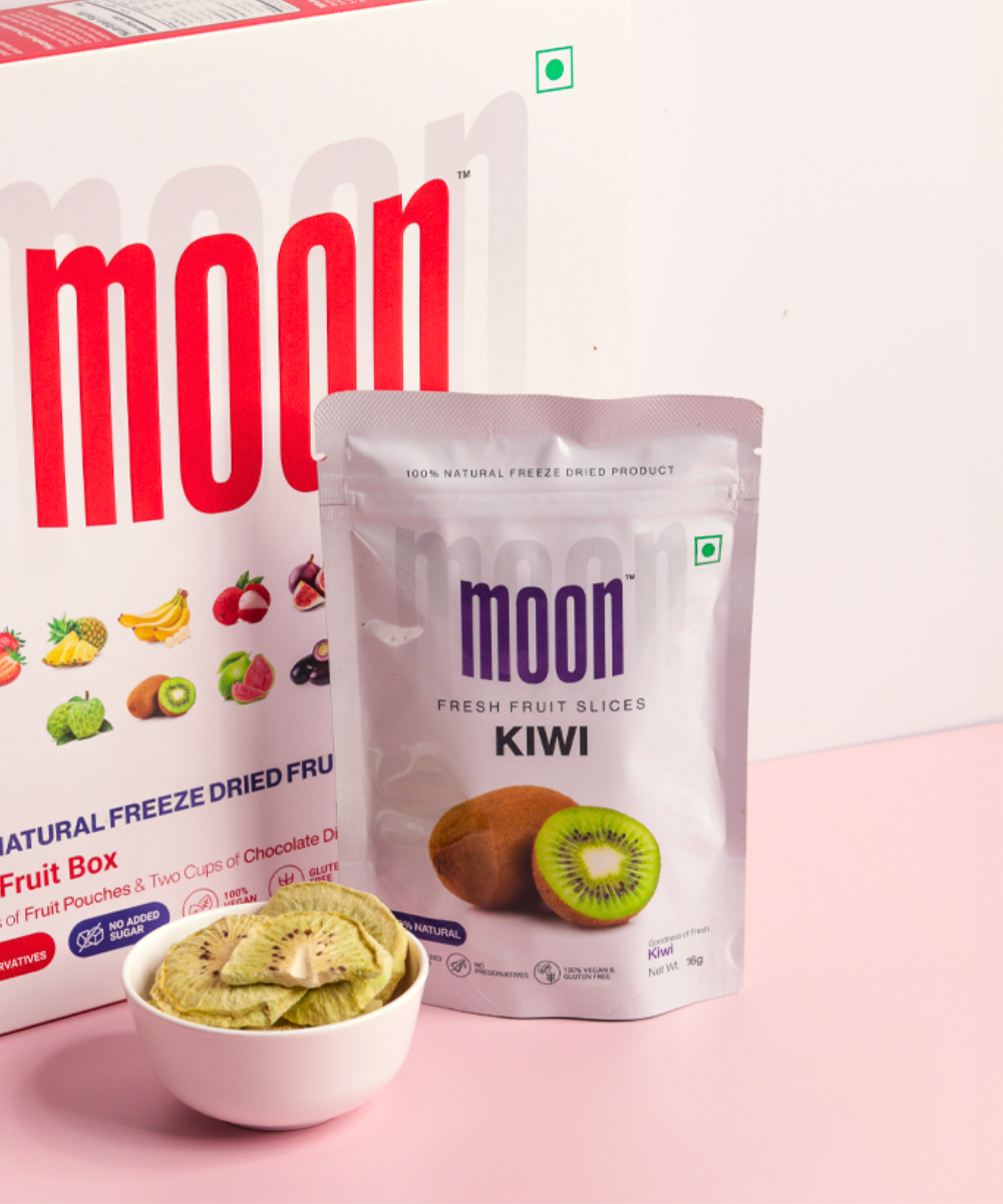 Freeze-Dried Kiwi Slices, a 100% natural snack with no added sugar, gluten-free, and preservative-free.